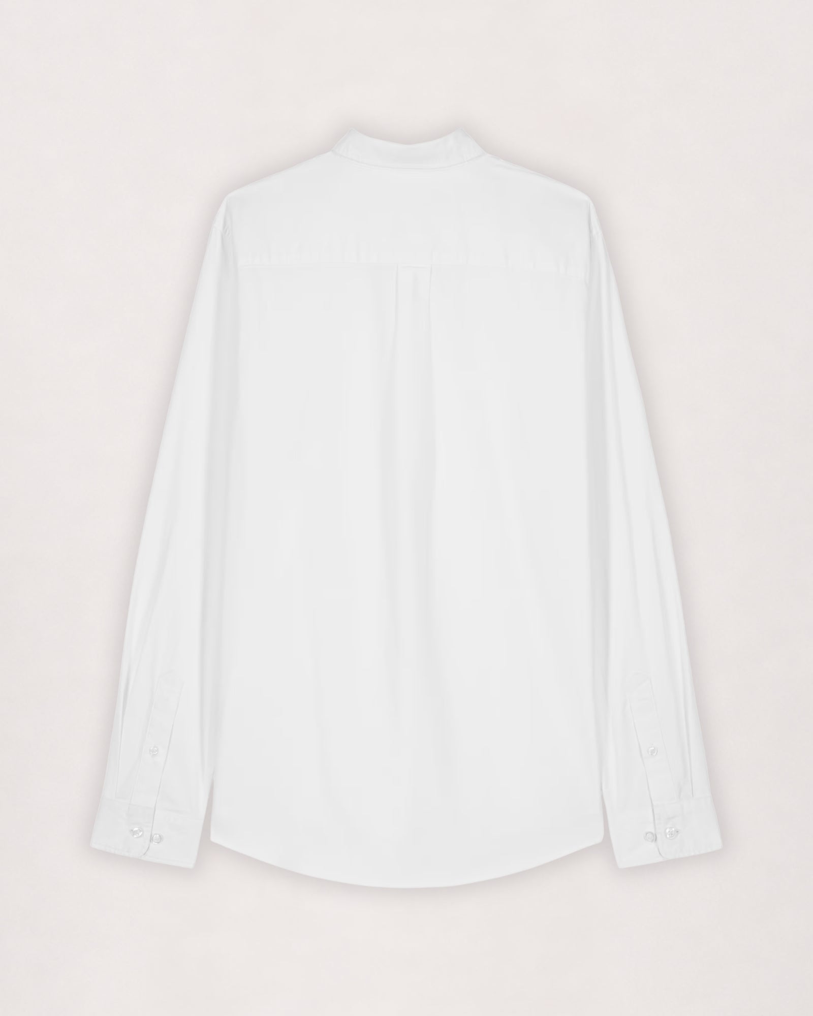 Poplin shirt in white, flat lay back view with box pleat