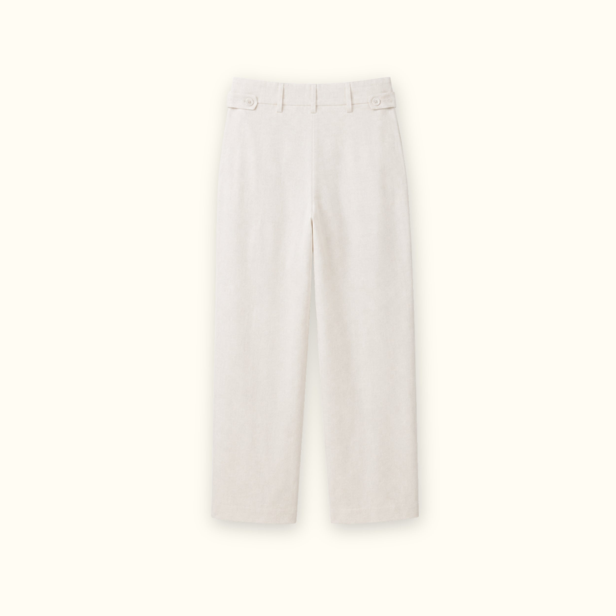 Pantalón straight leg de lino en Off White, vista trasera, mostrando las pinzas y la pierna recta